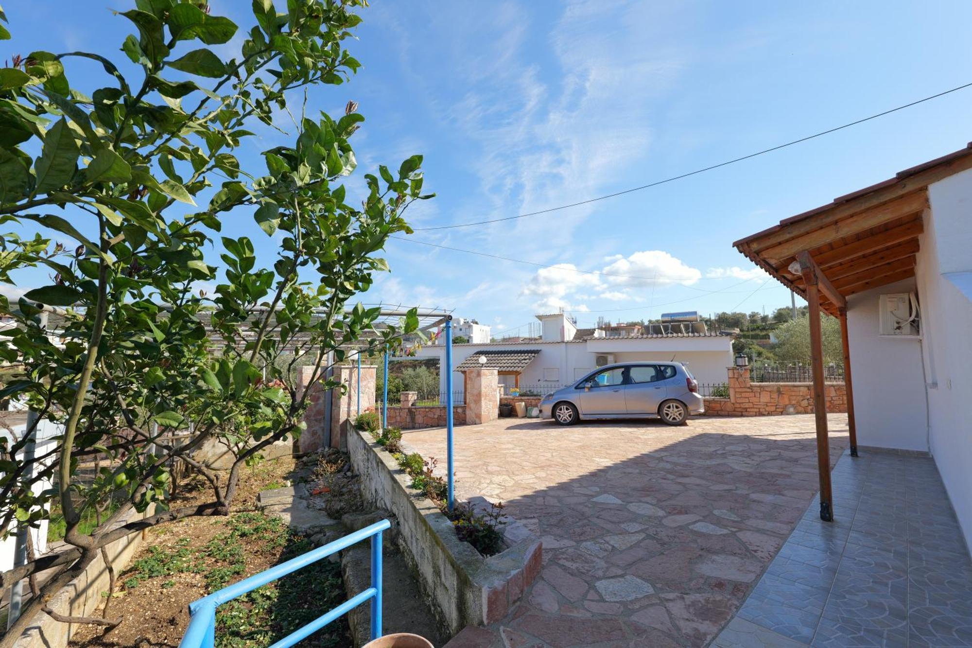 Guesthouse Blue Sky Ksamil Luaran gambar